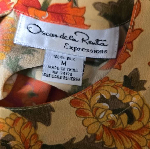Vintage 100% Silk Oscar De La Renta Expression Floral Short Sleeve Blouse SzM - Picture 9 of 10